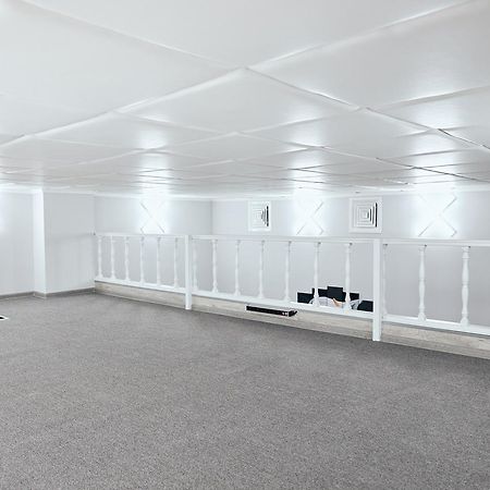 Hotel Kapsula Αστάνα Εξωτερικό φωτογραφία